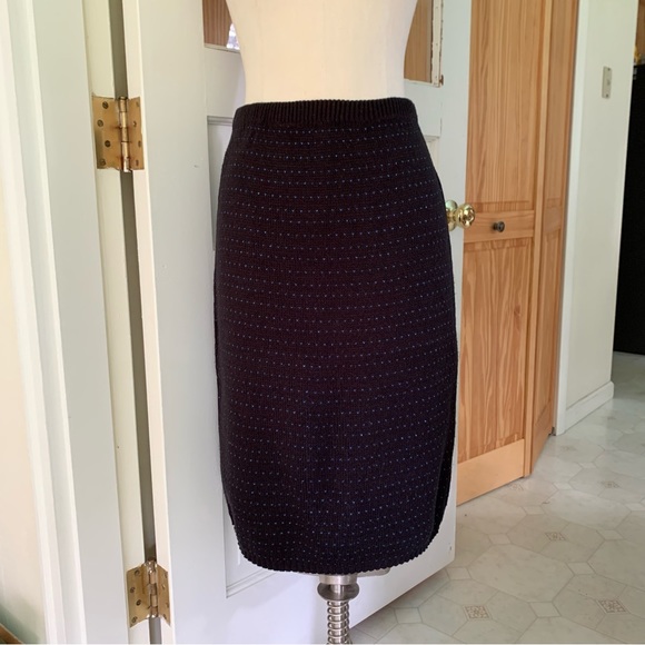 VTG midi length black knit skirt. Circa 1980s. Size L. - Picture 2 of 4